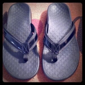 Vionic Tide II Toe Post Sandal NWOT!!